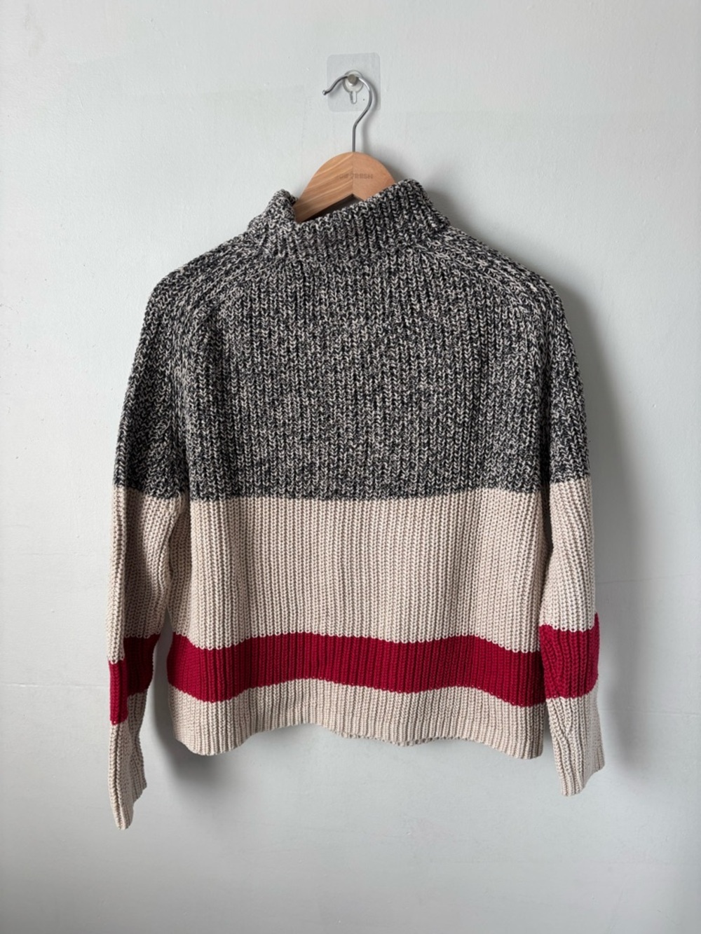 Roots Cabin Collection Colorblock Heritage Sweater | Salt & Pepper | Size XS - Picture 2 of 5